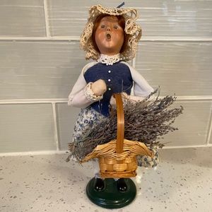 Byers Choice Caroler